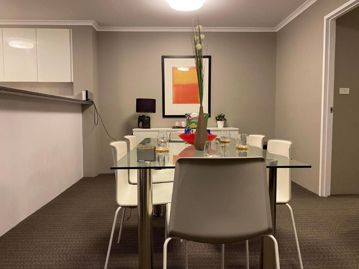 2 Bed 2 Bath Apartment In Braddon, Canberra - Pool, Gym And Free Parking Екстер'єр фото